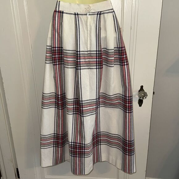 Vintage 70s/80s Counterparts Plaid White, Navy Blue, Red & Tan Plaid Full Skirt - Picture 5 of 12